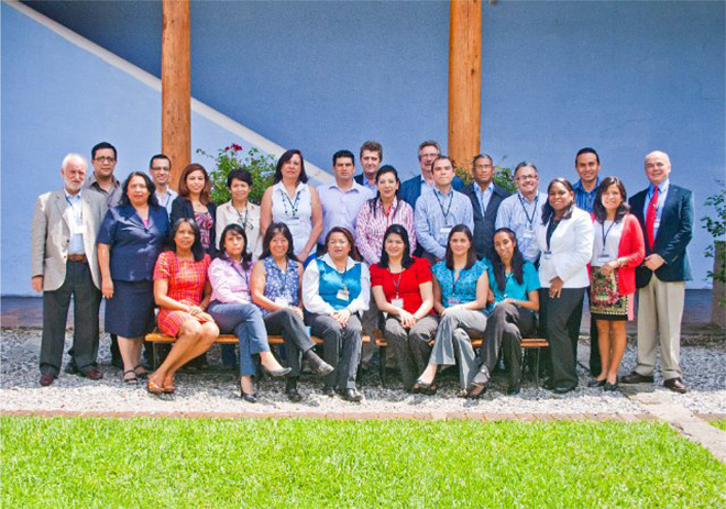 Participantes del Seminario Farmacovigilancia: Implantación y Fortalecimiento de un Sistema de Farmacovigilancia en la Región de Centroamérica y República Dominicana